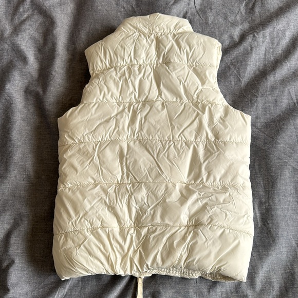 Old Navy Puffer Vest (girls size M/8) - Picture 6 of 6